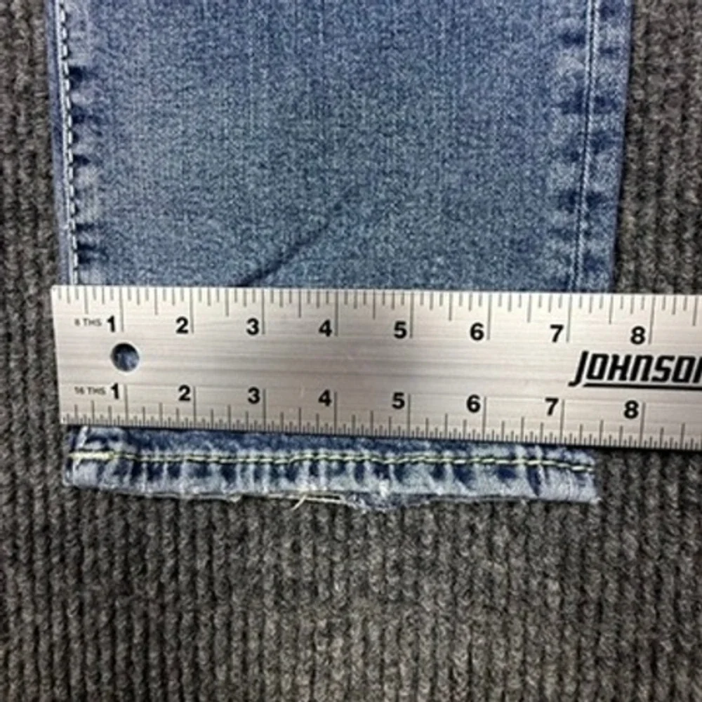True Religion Ricky Relaxed Straight Big T Flap Pocket Jeans Light Wash 32